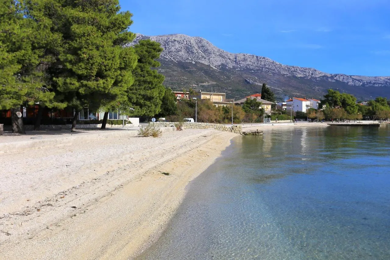 Apartments With A Parking Space Kastel Kambelovac, Kastela - 20998 Croatia