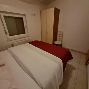 And Niki 2 Appartement
