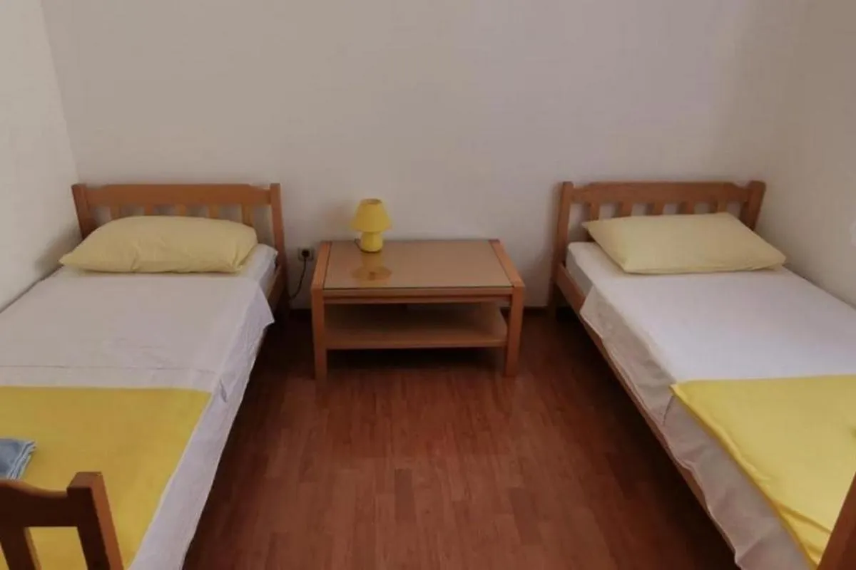Apartments With A Parking Space Kastel Kambelovac, Kastela - 20998